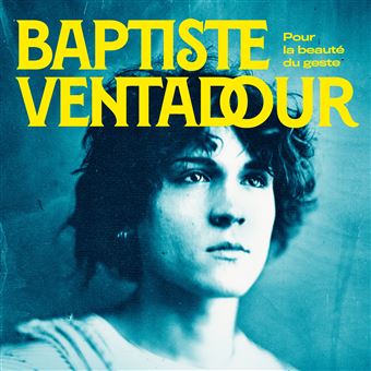 POUR LA BEAUTÉ DU GESTE L'ALBUM Pour son premier album, enregistré aux Studios Delta à Bruxelles et mixé par Lionel Capouyas (Big Flo et Oli...) Baptiste Ventadour s'est entouré de musiciens qui habillent son jeu de guitare, et d'auteurs et compositeurs pour étayer ses premiers textes. Un album sur le temps qui passe, les espoirs, les questions sur le sens de la vie, les amours. La chanson titre est un texte de Jacques Simard qui est aussi en coécriture sur Une vie, dont les anaphores claquent pour exprimer les questionnements de Baptiste : « Des "Qu'en dira-t-on" / "Va savoir pourquoi" / Des "Mais à quoi bon" / Des "Je ne sais pas" (…) Mais (…) une seule vie ».   Grand Corps Malade a confronté ses souvenirs de la rue dans les cités avec ceux de Baptiste, bien différents, grattant la guitare pour un public à l'écoute. Kalune a prêté sa lettre à la Terre pour le souci de son avenir, et Michaël Fournon feuilleté l'album photo des souvenirs d'enfance, cerfs-volants, oiseaux, abeilles et arcs-en-ciel pour faire revenir l'été.  Le frère aîné de Baptiste, Thibaut l'illustrateur, lui a prêté main forte sur la belle chanson de rupture, Le mal des grands boulevards, qui laisse ouverte la porte d'un revoir, sur la ballade souvenir romantique Une de celles ou le C'est déjà ça sur les rêves perdus.  Baptiste s'est réservé des chansons où les amours ne sont pas éternelles, On s'en ira ou Zoé. Où l'on quitte Paris pour « un grand jardin », sur un violon country qui fait danser « Mais je suis un nuage, un volcan de passage ». Et il envoie À cette étoile  qui [le] garde ceux qui cherchent leur voie, dont il fait encore partie :  « Le temps est imparti / Et l'infini s'enfuit ailleurs / C'est pas trop tard ».