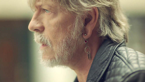 Renaud (capture d'écran clip)