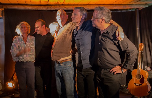 Le Buffaud quatuor (François Buffaud est au centre) en compagnie de Sabine et Monique, les boss de La Chansonnade (photos Marie Olivier)