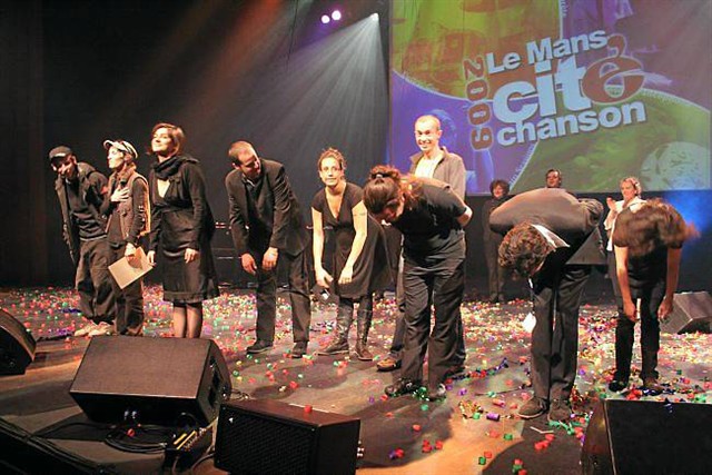 Le palmarès du Mans Cité Chanson, en 2009, avec (de gauche à droite) Flow, Julie et le vélo qui pleure, Yoanna et Noof. A cette époque, on parlait de "chanson", pas de "pop".