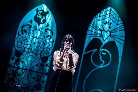 Clara Luciani à Namur (photos Christophe Dehousse)
