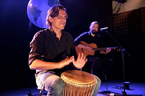 Compagnie Alatoul : "Jack Jacko la guitare" (photo non créditée)