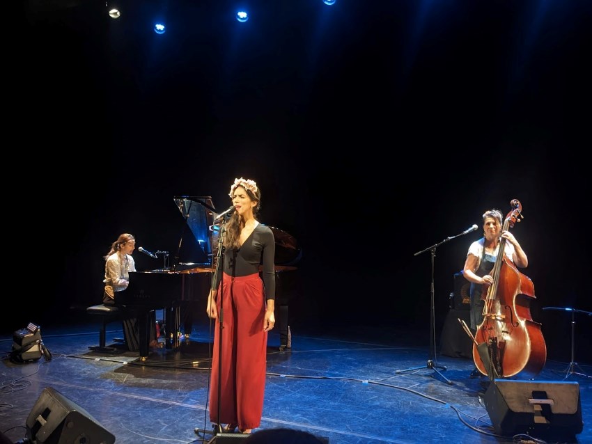 Nawel Dombrowsky en trio à Venelles Photos ©catherineLaugier