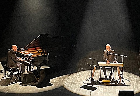 Sur scène (photos Annick Delperdange)