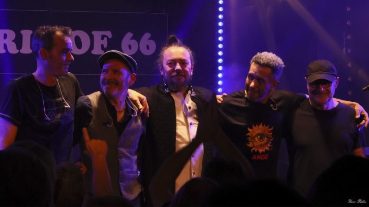 ANGE ©Yann Pichon groupe salut 850x478