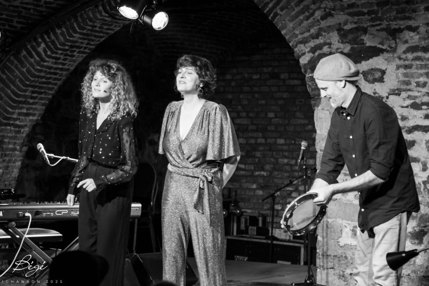 Julie Lagarrigue en trio Photo ©Bégé