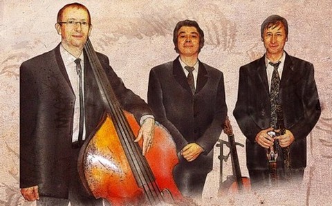 Les Trois Oncles (photo non créditée)