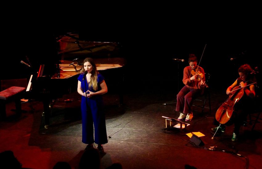 Liz Van Deuq en trio Photo ©Philippe Boivin